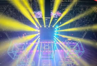 2019華晨宇火星演唱會 四面舞臺與燈光設計的燃情交響